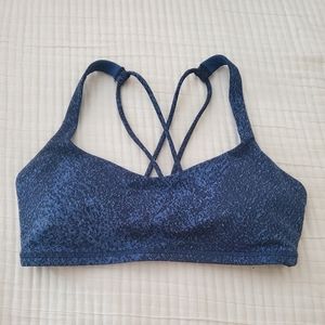 Lululemon Free to Be Bra Size 6